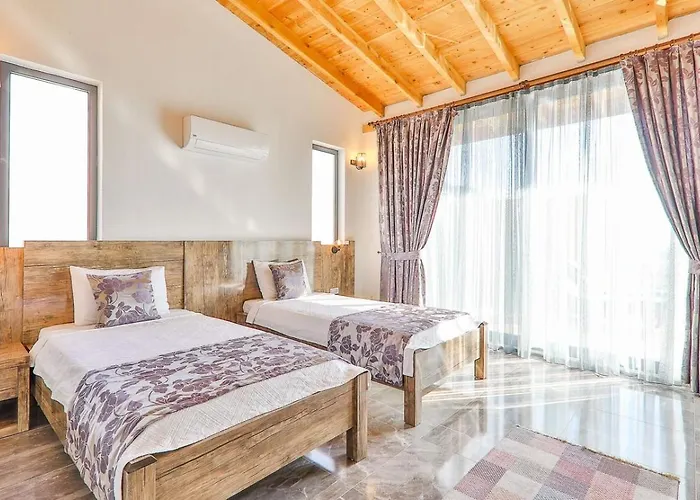 İslamlar 2 Bedroom Secluded With Private Pool Hot Tub Villa