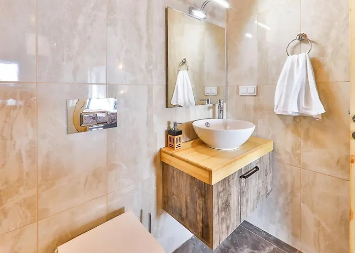 İslamlar 2 Bedroom Secluded With Private Pool Hot Tub Villa