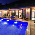 İslamlar 2 Bedroom Secluded With Private Pool Hot Tub Willa *