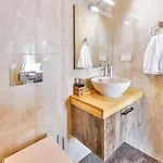 İslamlar 2 Bedroom Secluded With Private Pool Hot Tub Willa