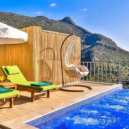 İslamlar 2 Bedroom Secluded With Private Pool Hot Tub فيلة *