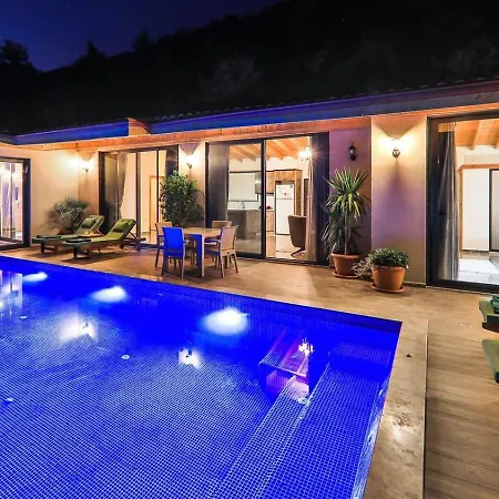 İslamlar 2 Bedroom Secluded With Private Pool Hot Tub Villa *